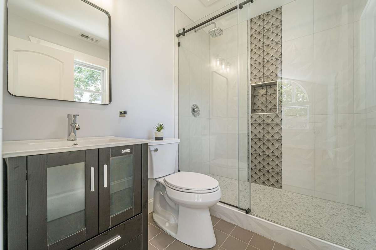 2227 Peachtree Street project photo 31