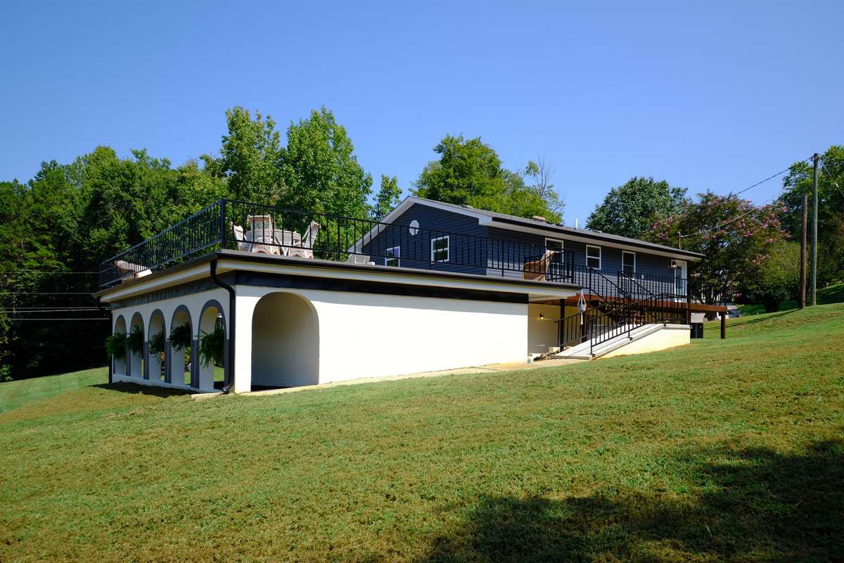 8216 Pickens Gap Road — Photo 20